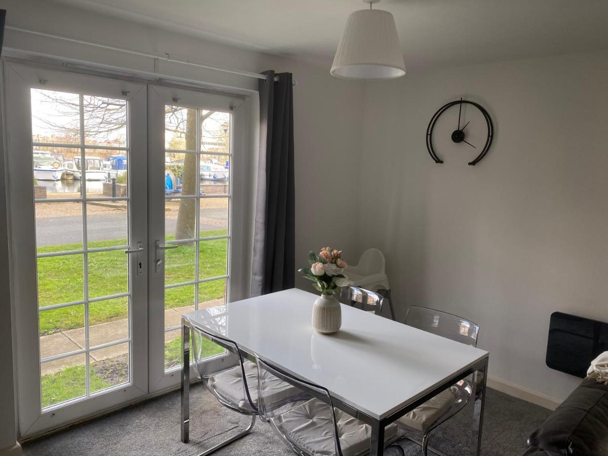 Marine Viewing 2 Bedrooms Flat Manchester Dış mekan fotoğraf