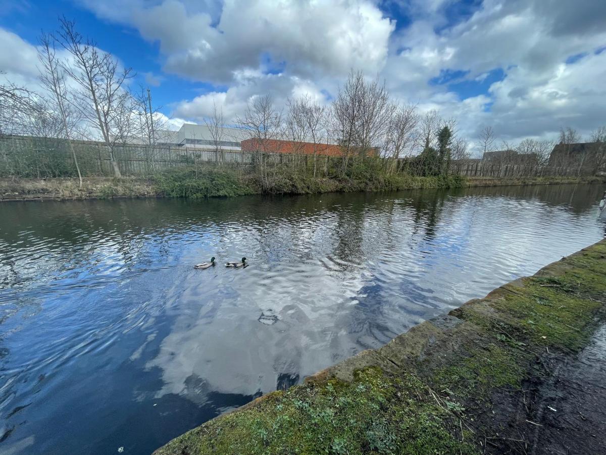 Marine Viewing 2 Bedrooms Flat Manchester Dış mekan fotoğraf